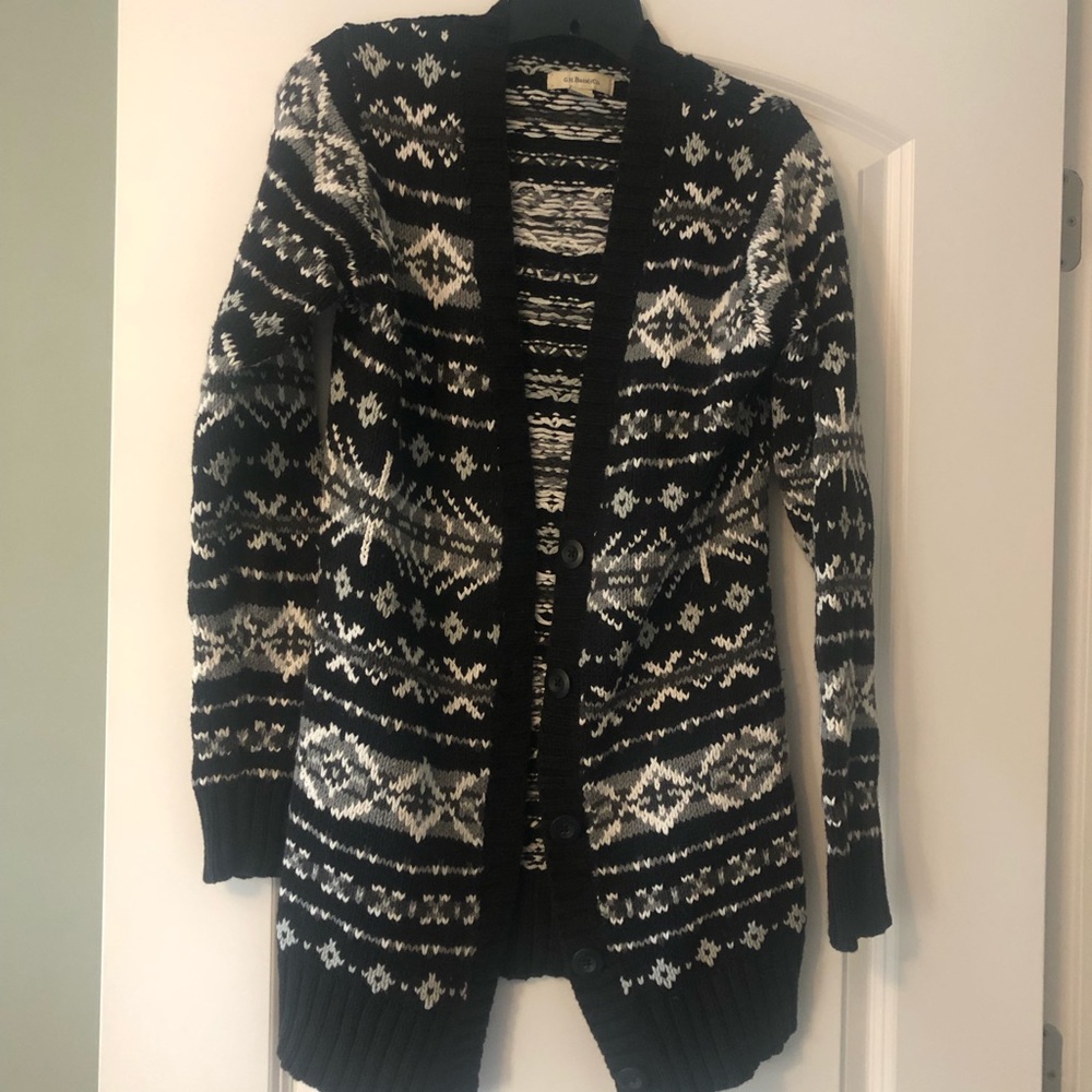 Women’s front button long cardigan sweater